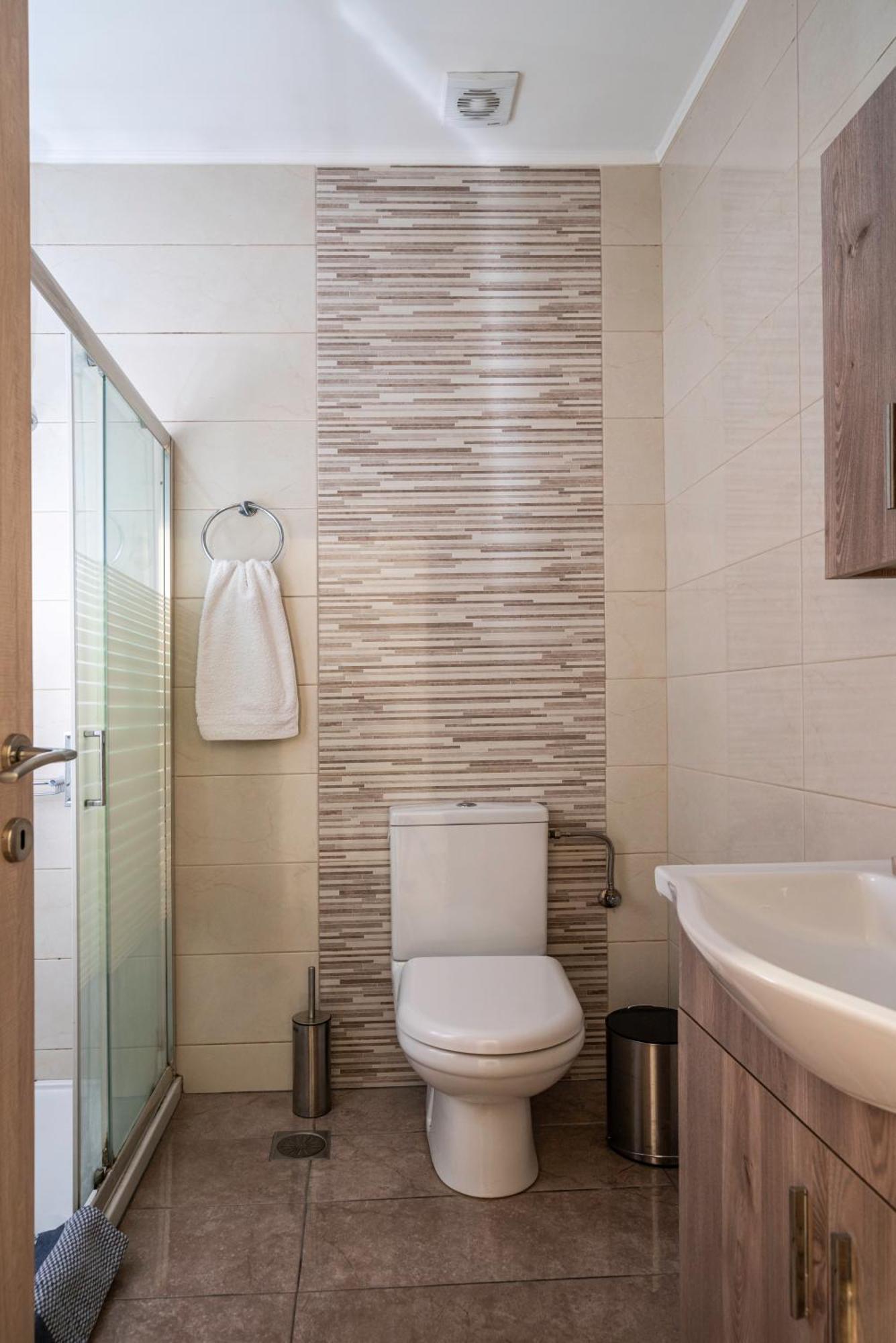 Neon Apartment, Modern, High Quality, Central Apt, Heraklion City Ngoại thất bức ảnh