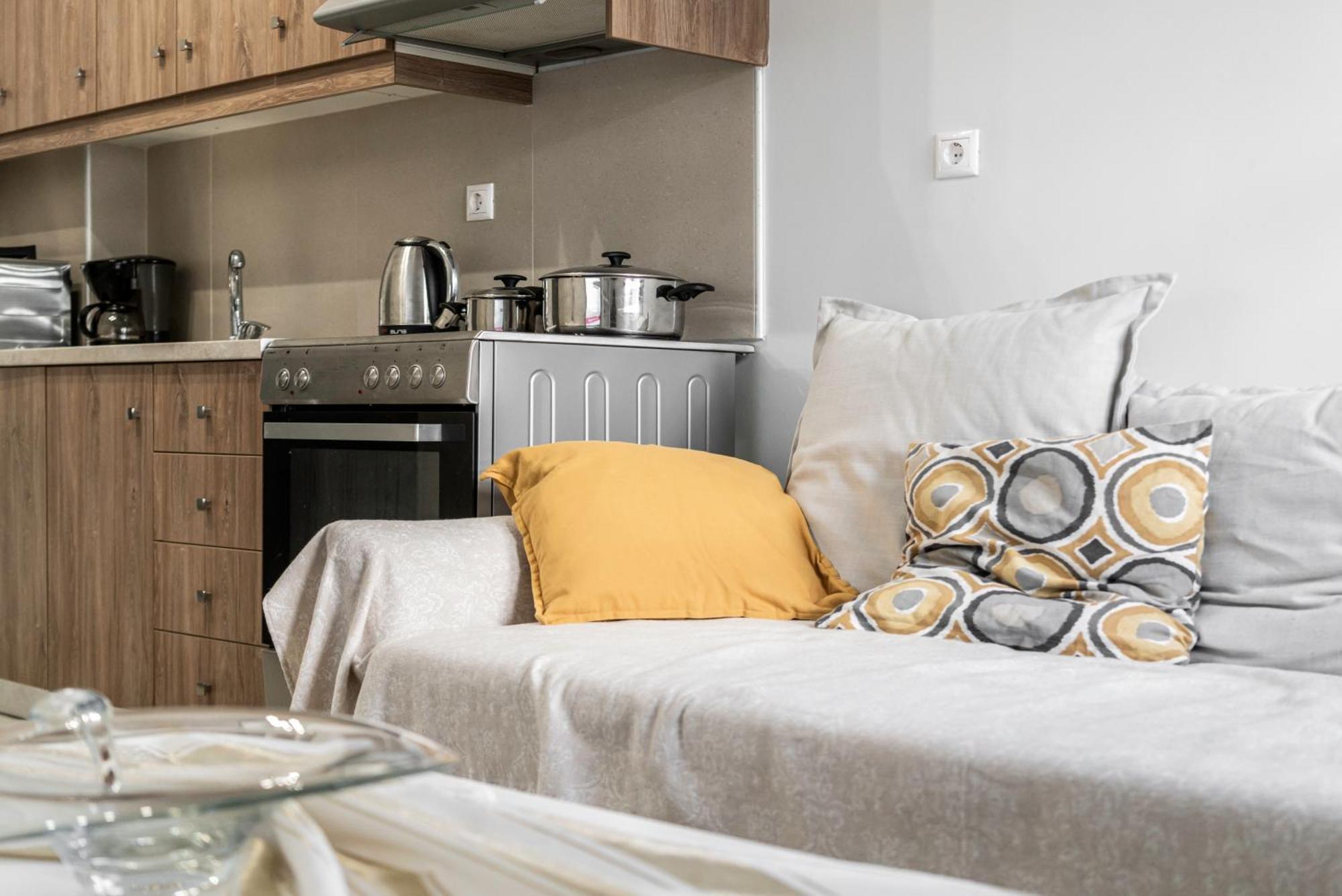 Neon Apartment, Modern, High Quality, Central Apt, Heraklion City Ngoại thất bức ảnh