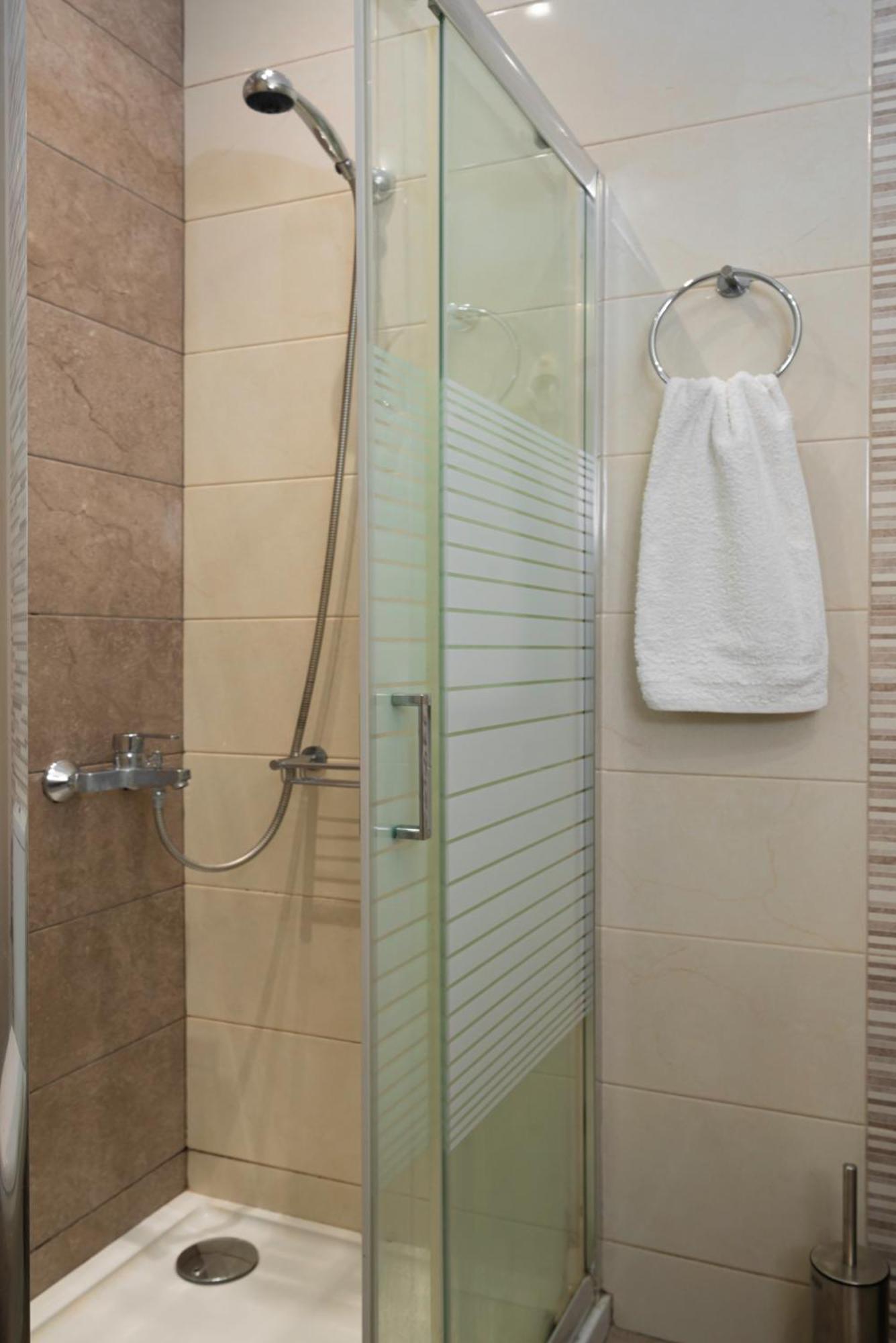 Neon Apartment, Modern, High Quality, Central Apt, Heraklion City Ngoại thất bức ảnh