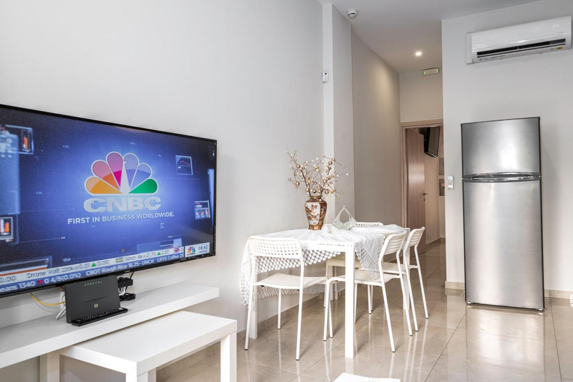 Neon Apartment, Modern, High Quality, Central Apt, Heraklion City Ngoại thất bức ảnh